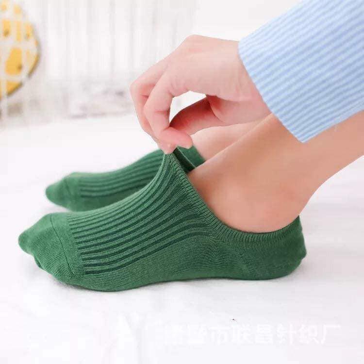 Một đôi tất nửa bàn chống tụt gót LIAO cho bạn gái cực đẹp