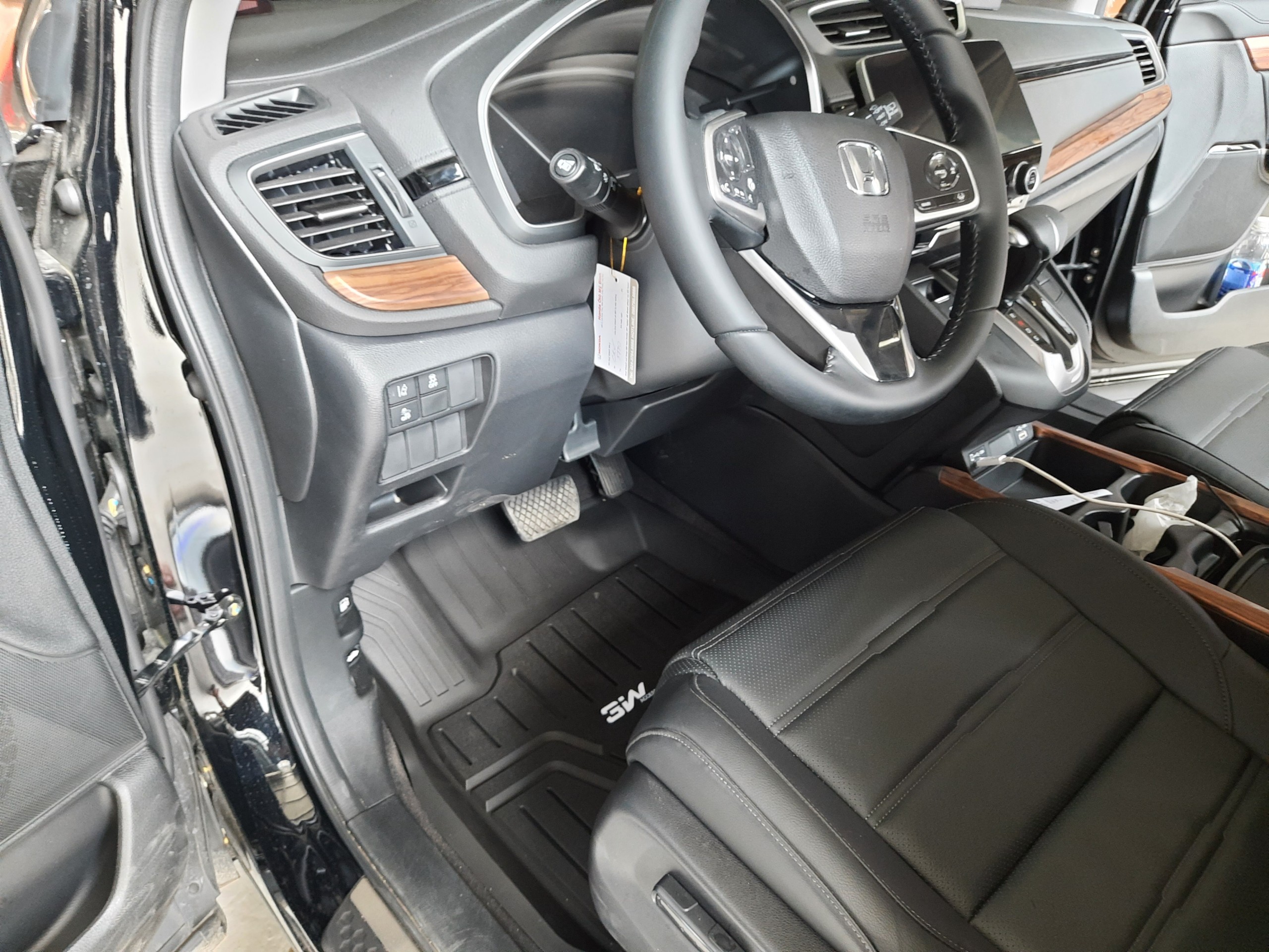 Thảm lót sàn HONDA CRV Nhãn hiệu Macsim 3W chất liệu nhựa TPE đúc khuôn cao cấp - màu đen