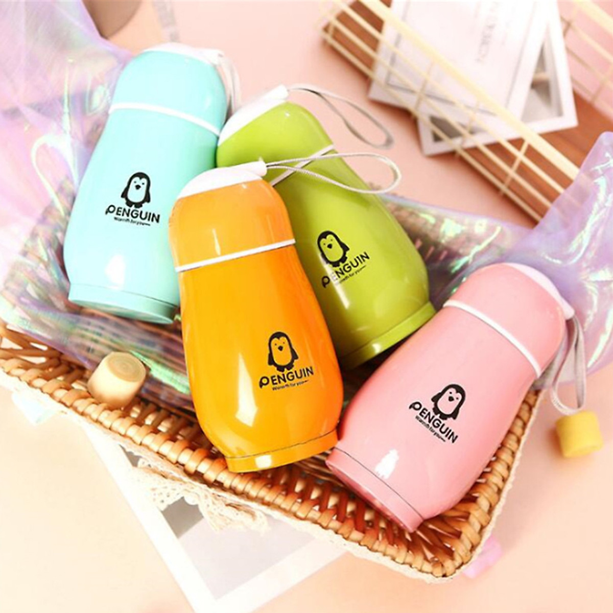 Bình đựng nước, bình ủ cháo giữ nhiệt ruột inox vỏ nhựa hình chim cánh cụt dễ thương, nhỏ gọn tiện lợi