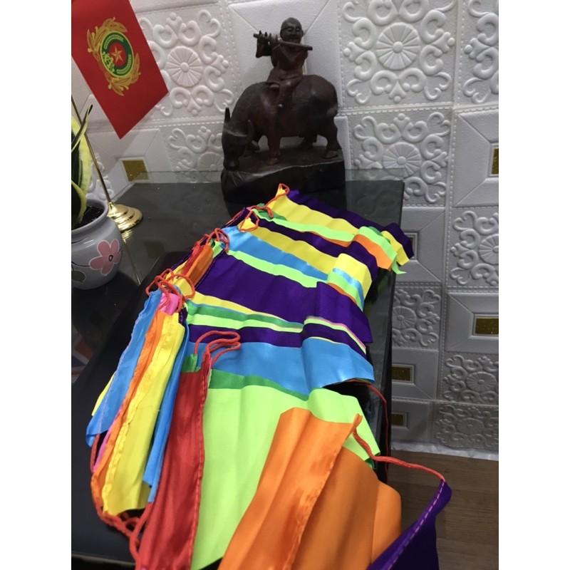 Cờ dây tam giác trang trí vải satanh