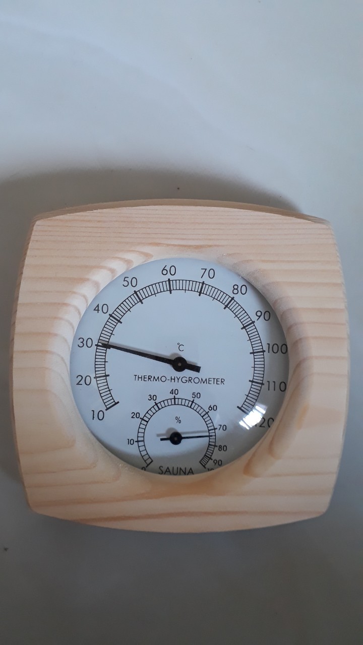 Đồng hồ đo nhiệt và độ ẩm trong nhà bằng gỗ thông