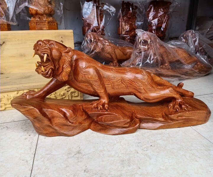 Tượng Con Hổ Gỗ Hương