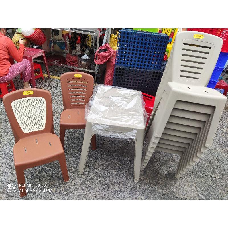 Ghế dựa nhỏ màu nâu và màu xám mới nhất