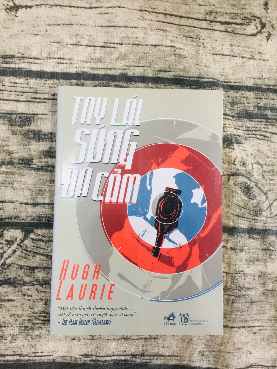 Tay Lái Súng Đa Cảm