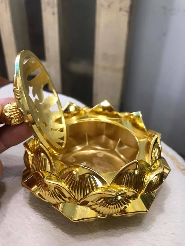 LƯ XÔNG TRẦM ĐỒNG THAU MÀU VÀNG SIZE 11CM CAO 8CM ĐỂ BÀN THỜ THẦN TÀI BÀN THỜ PHẬT XÔNG TRẦM CHO THƠM