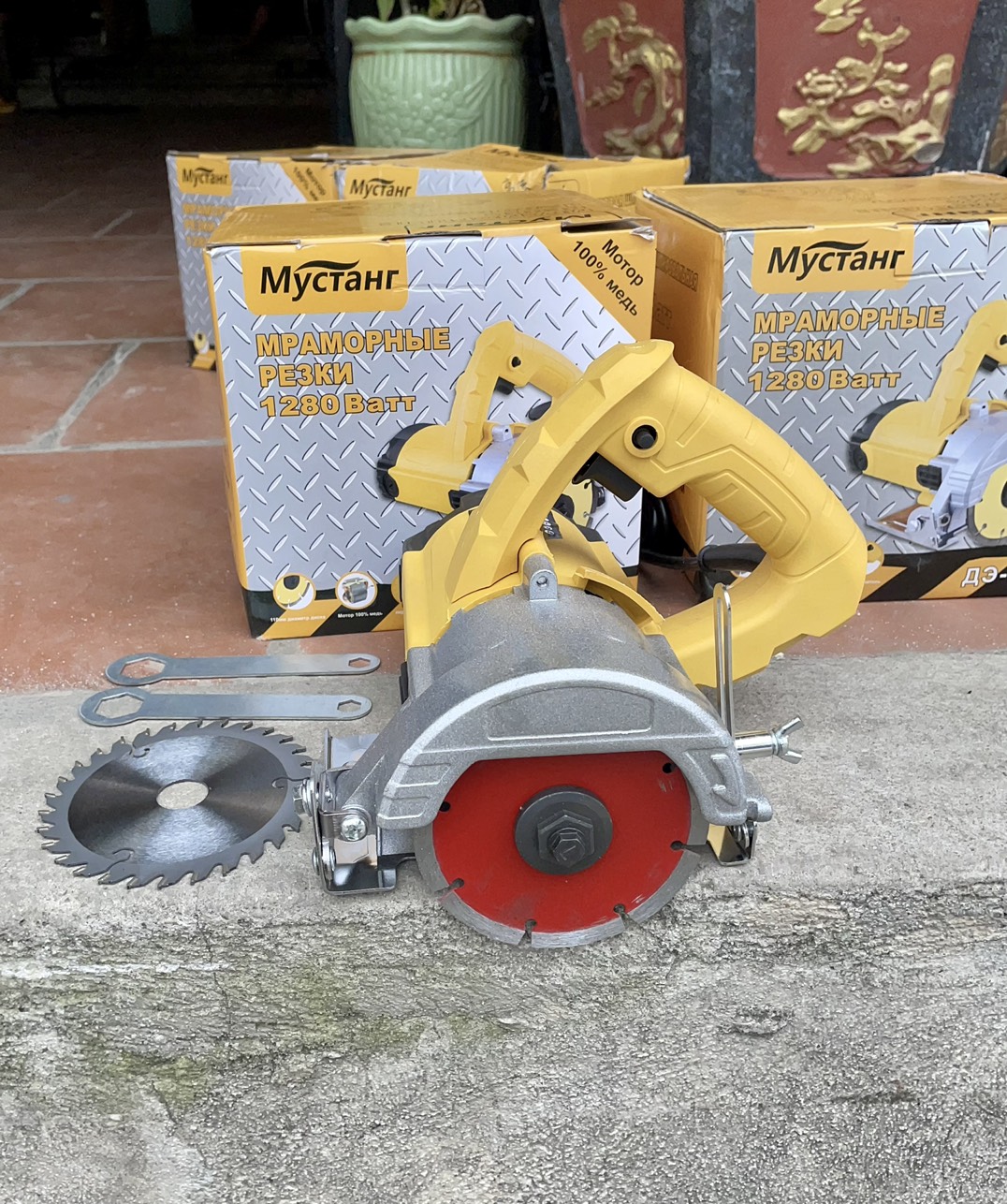 Máy cắt gạch cắt gỗ MYCTAHR công xuất 2680w tặng kèm phụ kiện