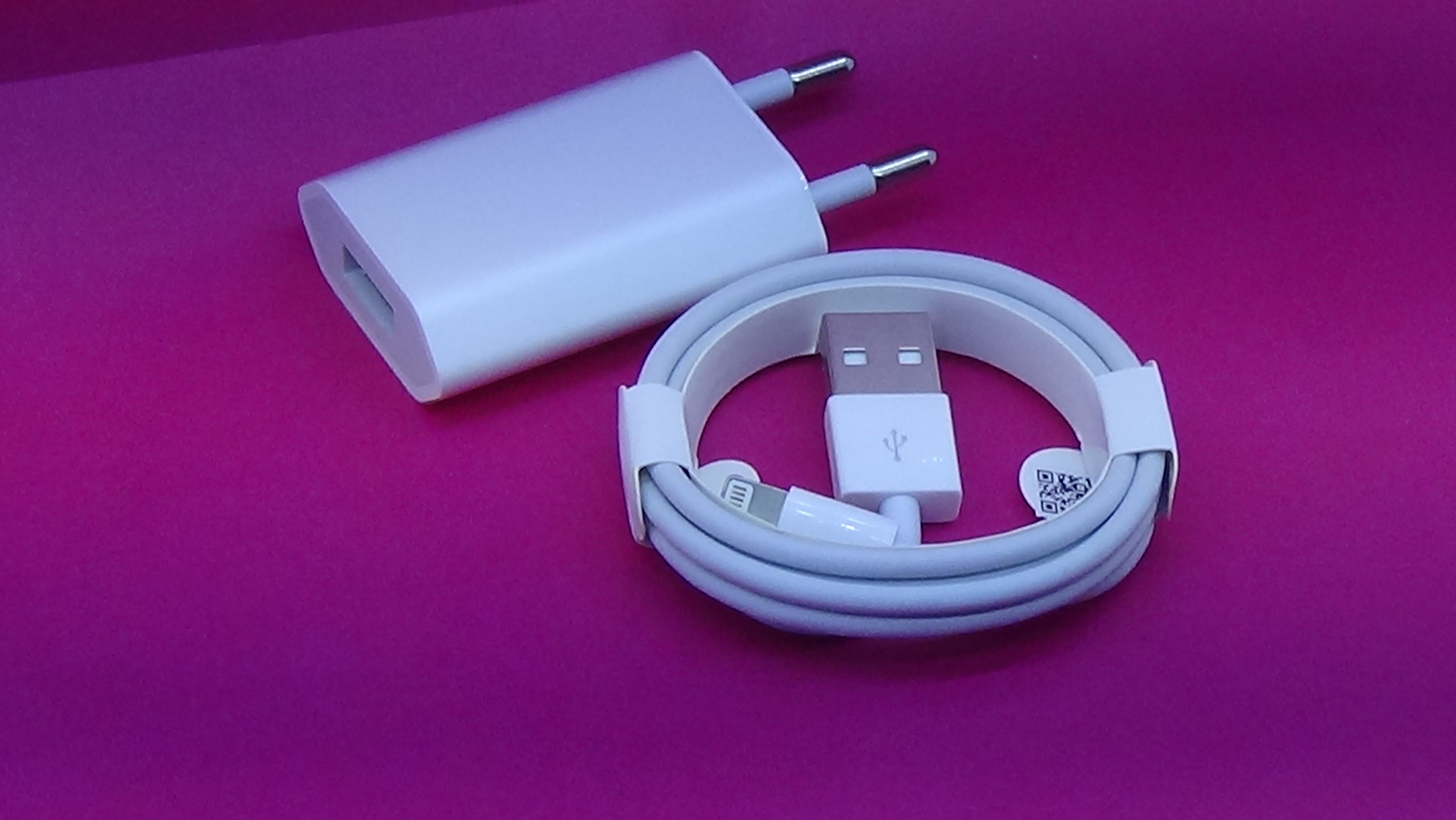 Combo bộ Sạc Nhanh dành cho iPhone 6S màu trắng (Adapter dẹt và cáp)