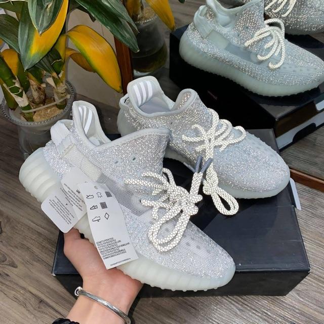 Giày thể thao trắng phản quang cao cấp