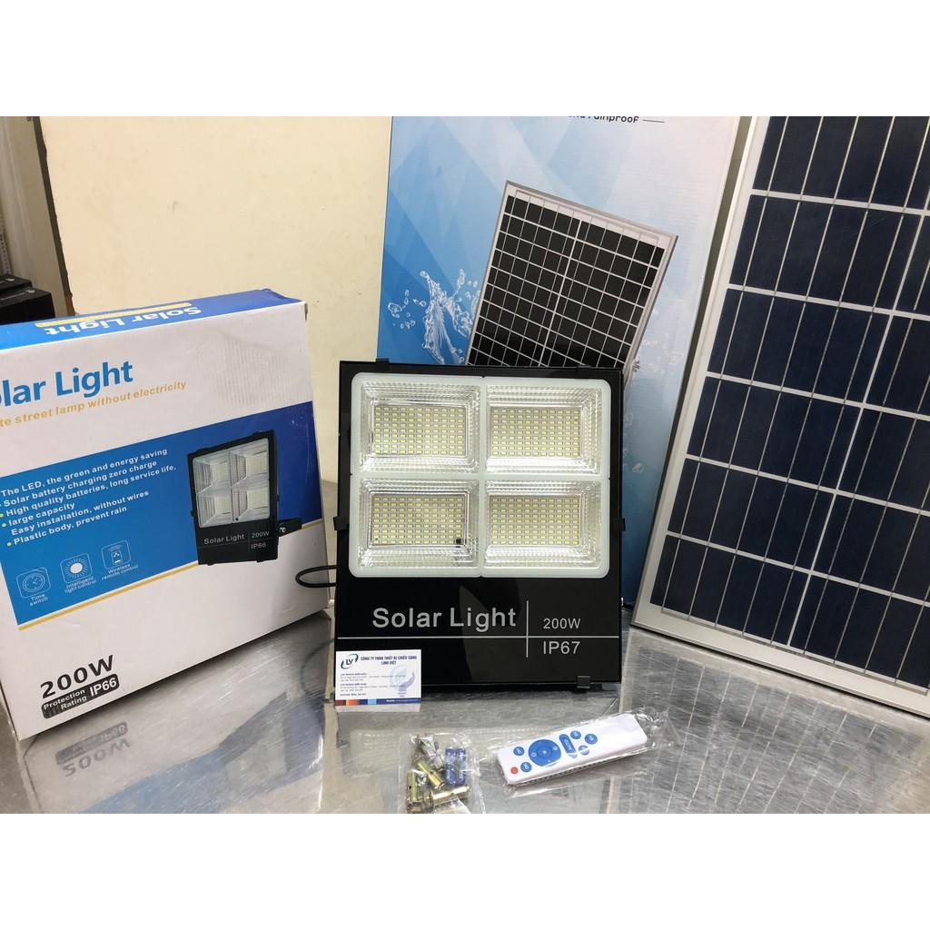 Đèn pha năng lượng 200W 4 khoang siêu sáng