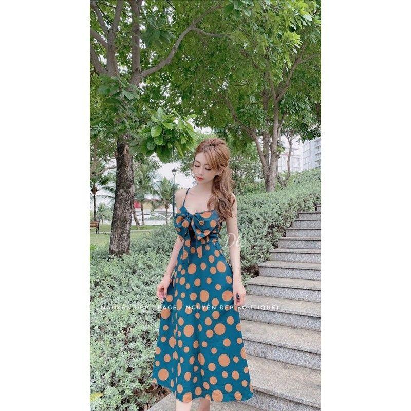 Đầm 2 dây xoè chấm bi