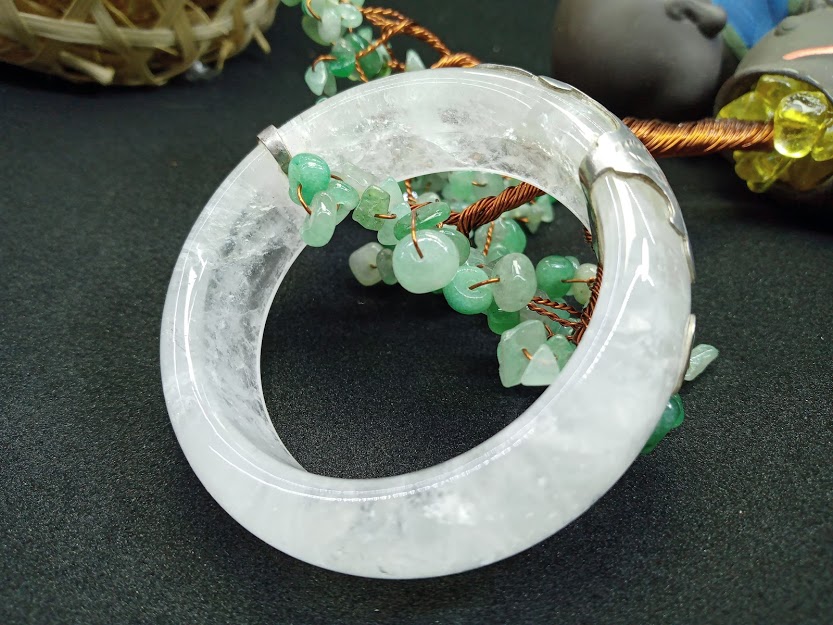 Vòng Tay Bằng Đá Liền Khối MS01