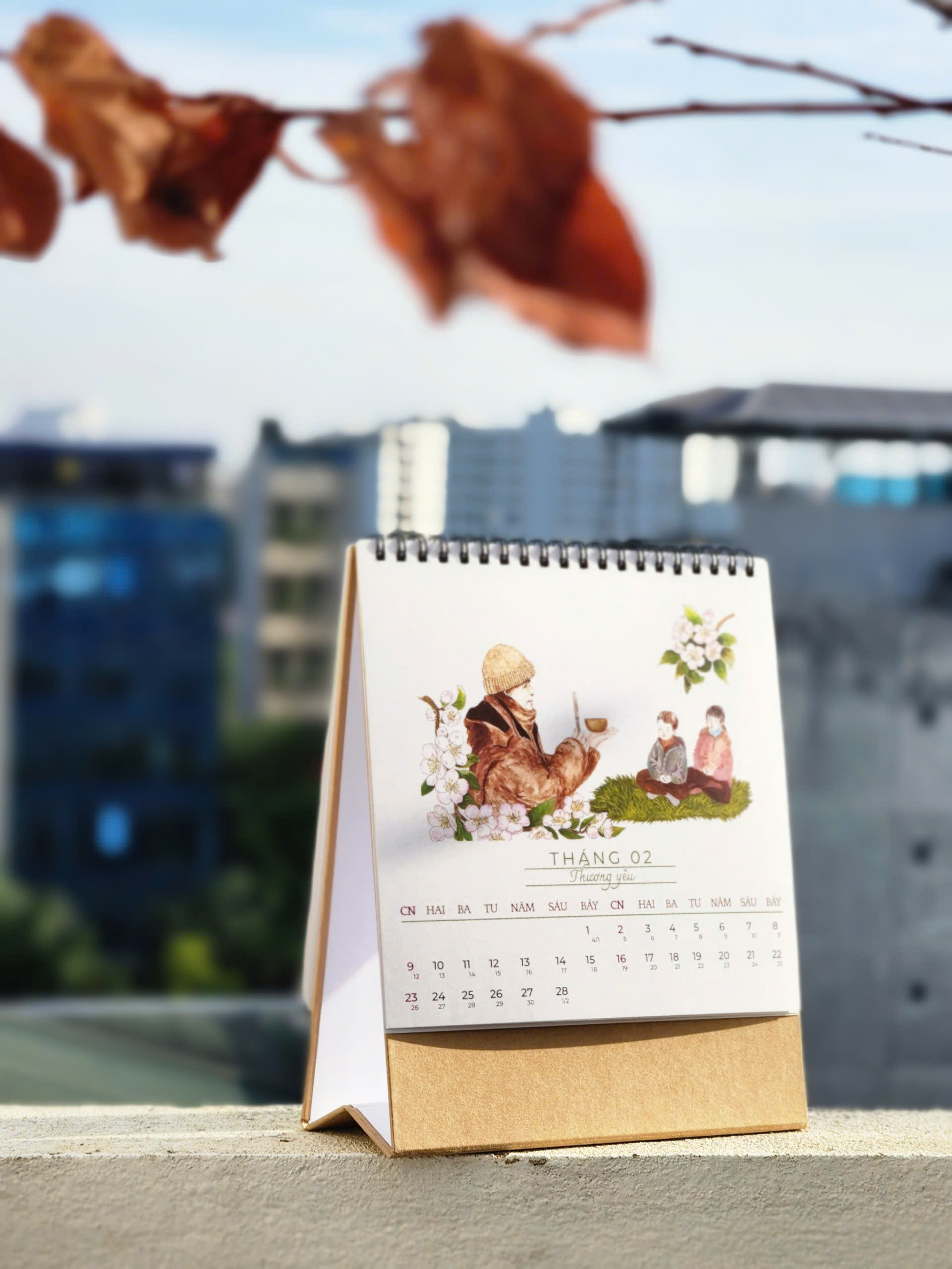 (Combo 2 lịch) Lịch Treo Tường + Lịch để bàn - Thư Pháp Làng Mai – Chủ đề: Ý thức em mặt trời tỏ rạng – Thái Hà Books (năm 2025)