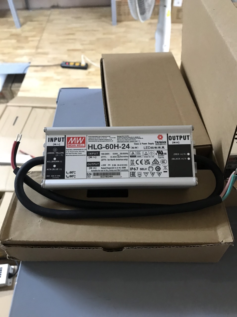 Nguồn LED Driver HLG-60H-24 Meanwell (60W 24V 2.5A), Hàng chính hãng