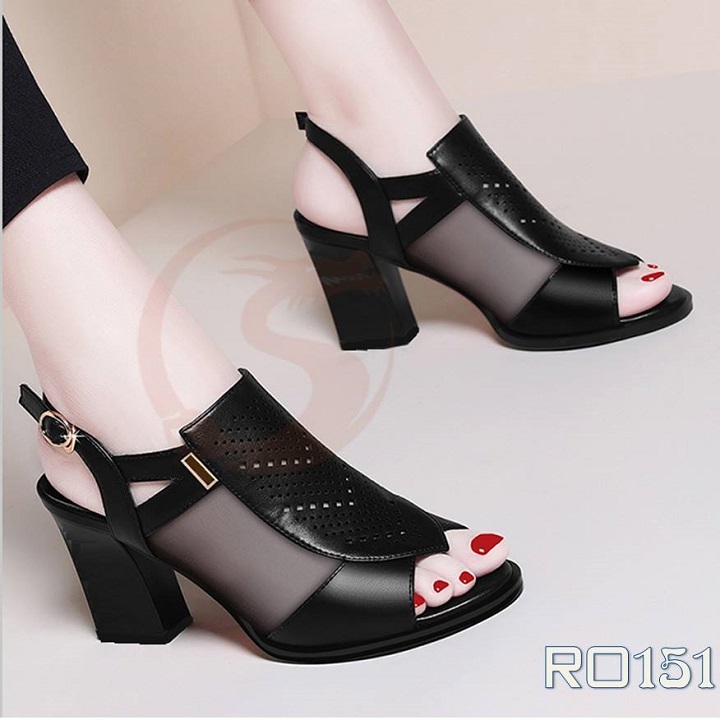 Giày sandal nữ cao gót đế cao 7 phân hàng hiệu rosata màu đen ro151