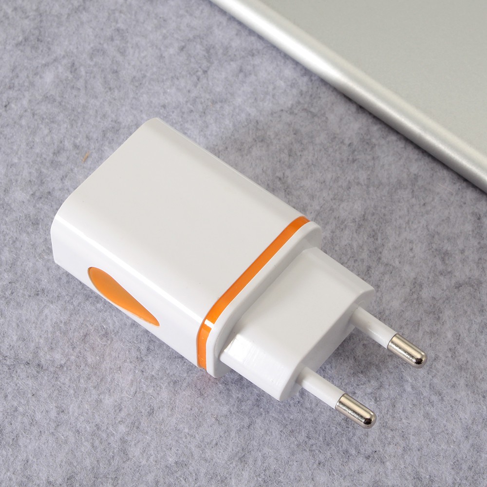 Củ sạc 2 cổng USB có đèn LED tiện dùng ban đêm