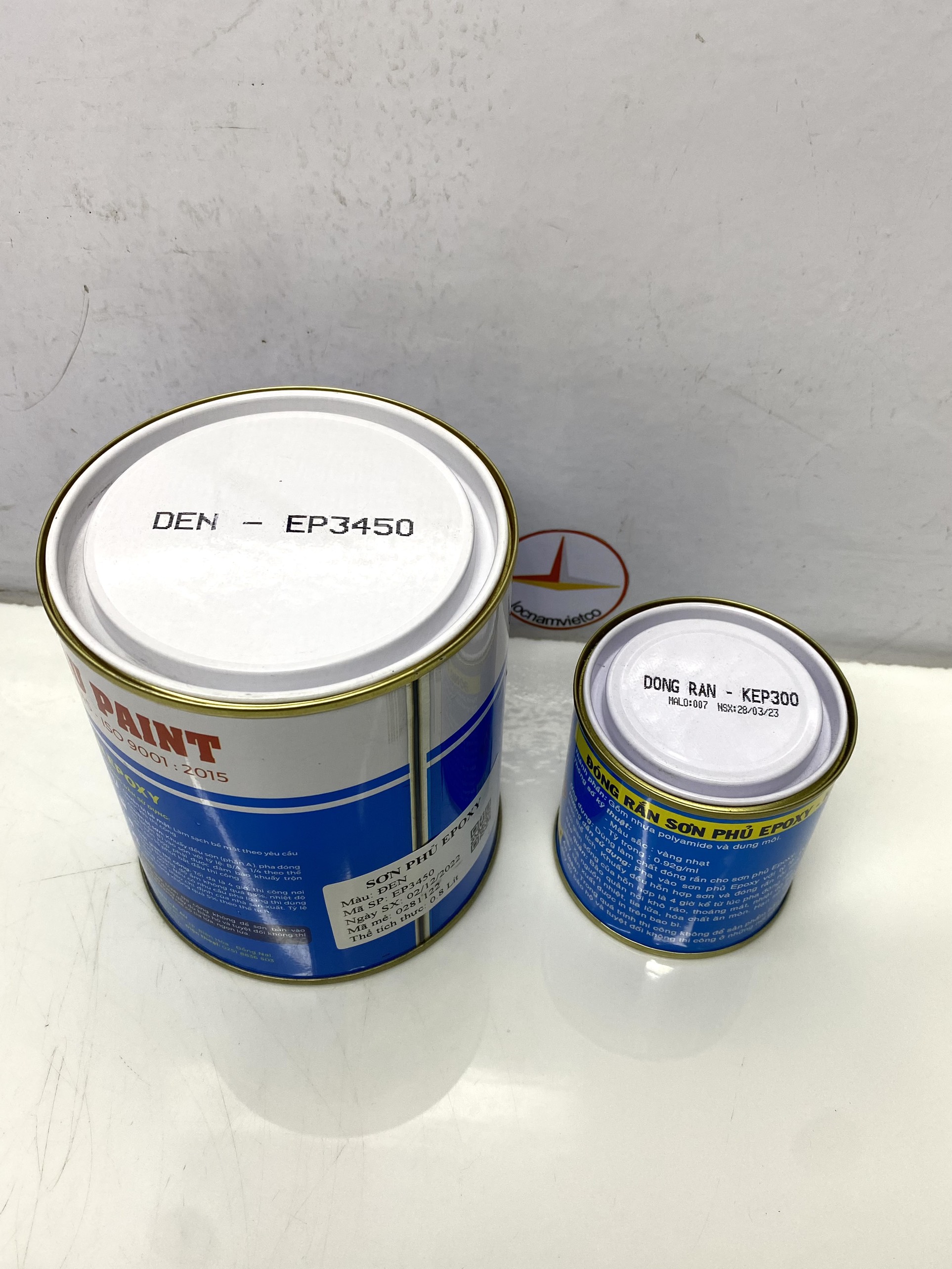 Sơn Epoxy Hải Âu màu đen EP450 1L/Bộ