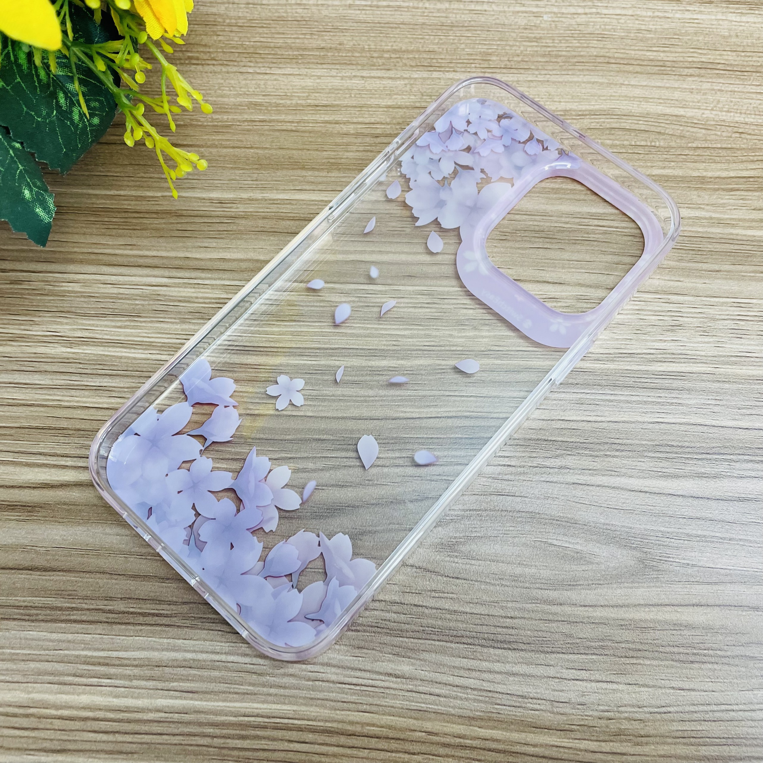 Ốp lưng Switcheasy Artist Sakura dành cho iPhone 14 Pro Max - hàng chính hãng