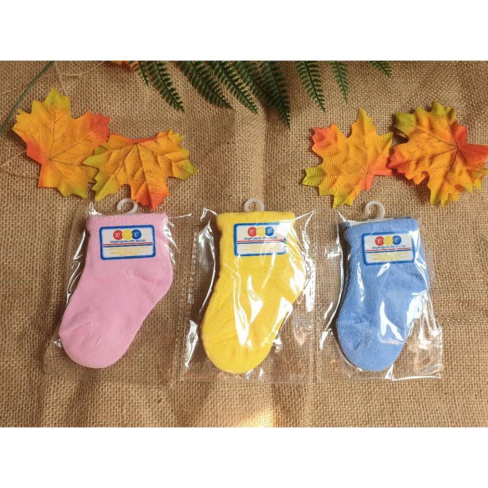 Combo 3 đôi vớ sơ sinh màu