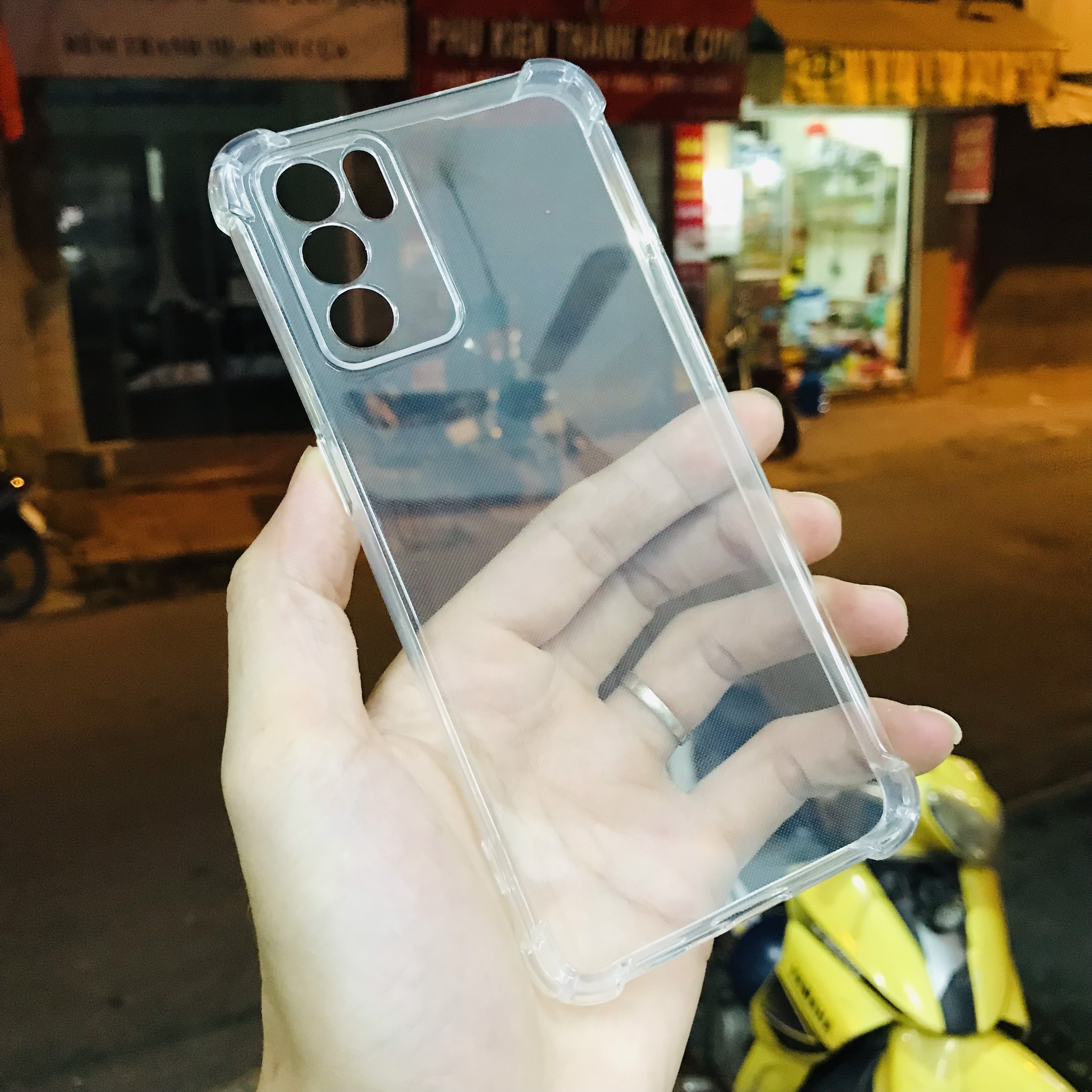 Ốp Lưng Dành Cho Oppo Reno6 5G, Reno6 z 5G Dẻo Silicon Trong Suốt Chống Sốc, Chống Va Đập, Bảo Vệ Camera Sau