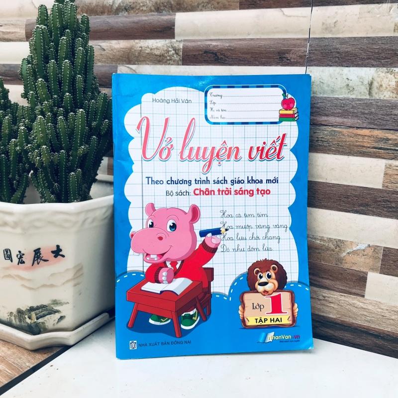 Vở luyện viết lớp 1 theo chân tời sáng tạo