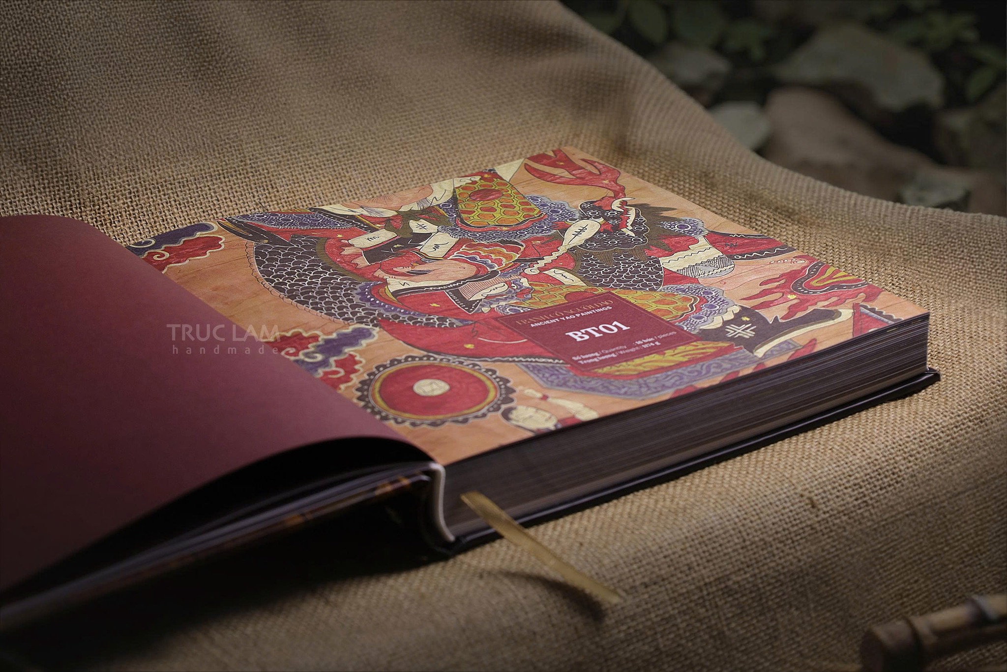 (Bìa cứng, in màu toàn bộ) TRANH CỔ NGƯỜI DAO - Trúc Lâm Handmade – NXB Mỹ thuật