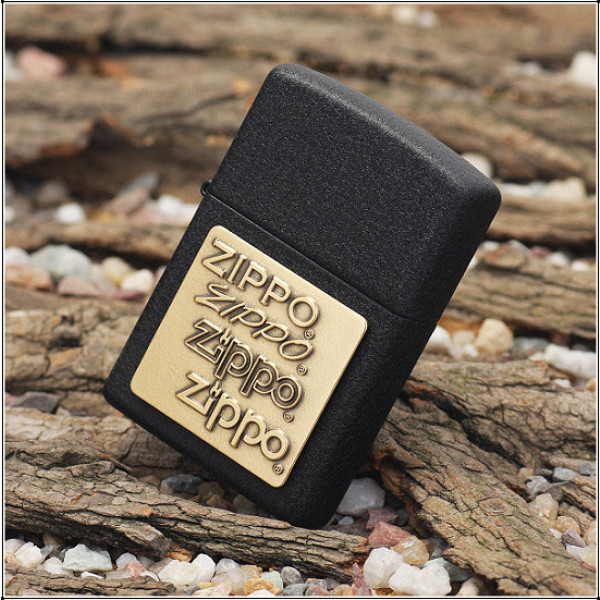 Bật Lửa Zippo Brass Emblem Black Crackle 362