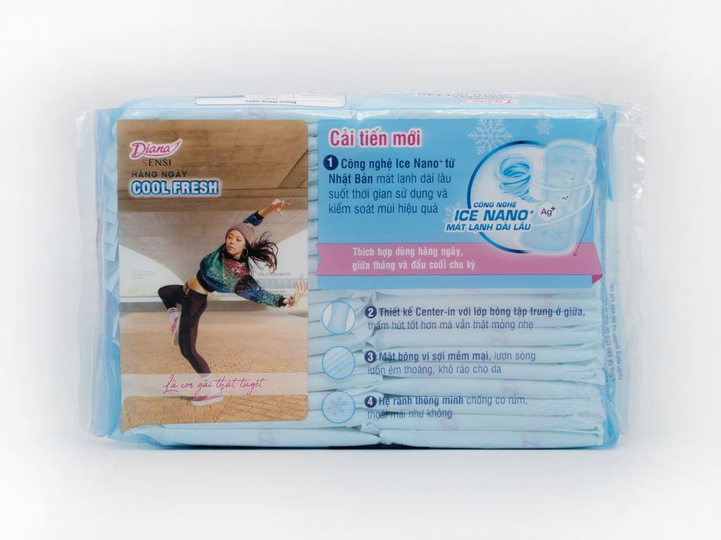 Bộ 3 Gói Băng Vệ Sinh Diana Hàng Ngày Cool Fresh (40 miếng/Gói)
