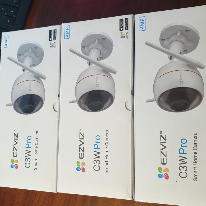 Combo Camera Wi-fi Trong Nhà EZVIZ C3W-PRO 2MP/4MP Kèm Thẻ Nhớ 32GB/64GB - Hàng Chính Hãng