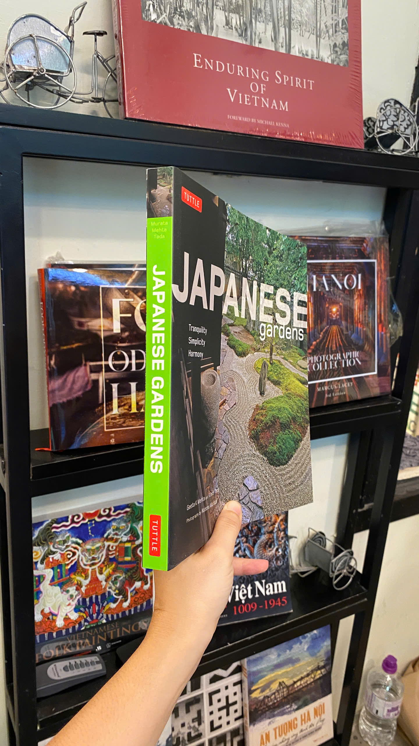 Sách - Japanese Gardens: Tranquility, Simplicity, Harmony | Gardening Book / Ngoại văn Nhập khẩu