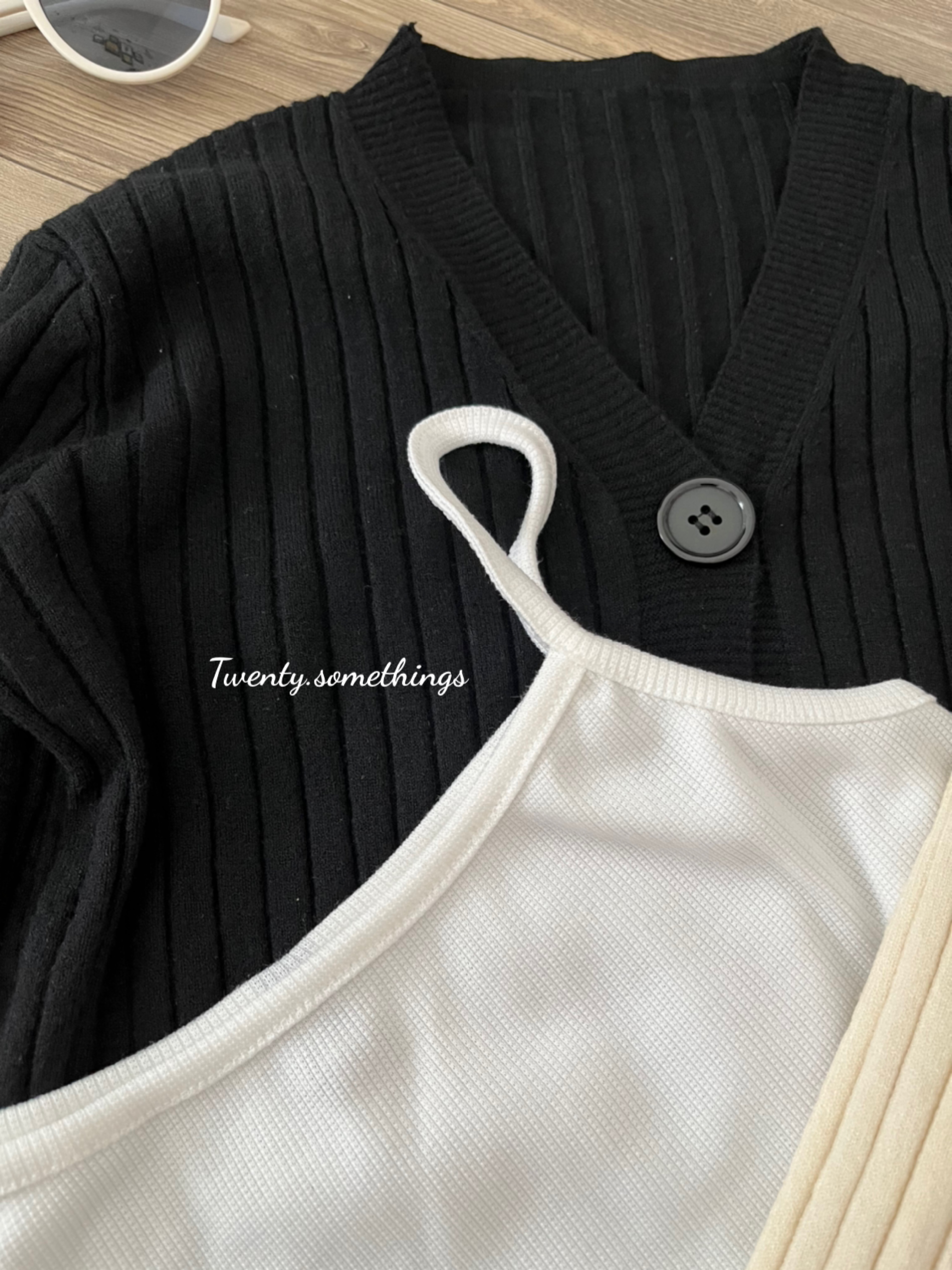 Set Áo Cardigan + Áo 2 Dây (ảnh thật/sẵn/video)