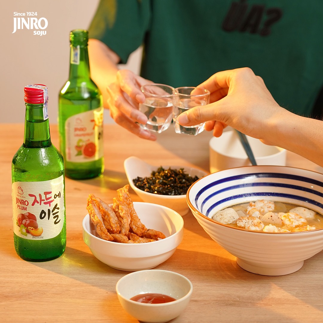 Soju Hàn Quốc JINRO VỊ MẬN 360ml - Combo 6 chai
