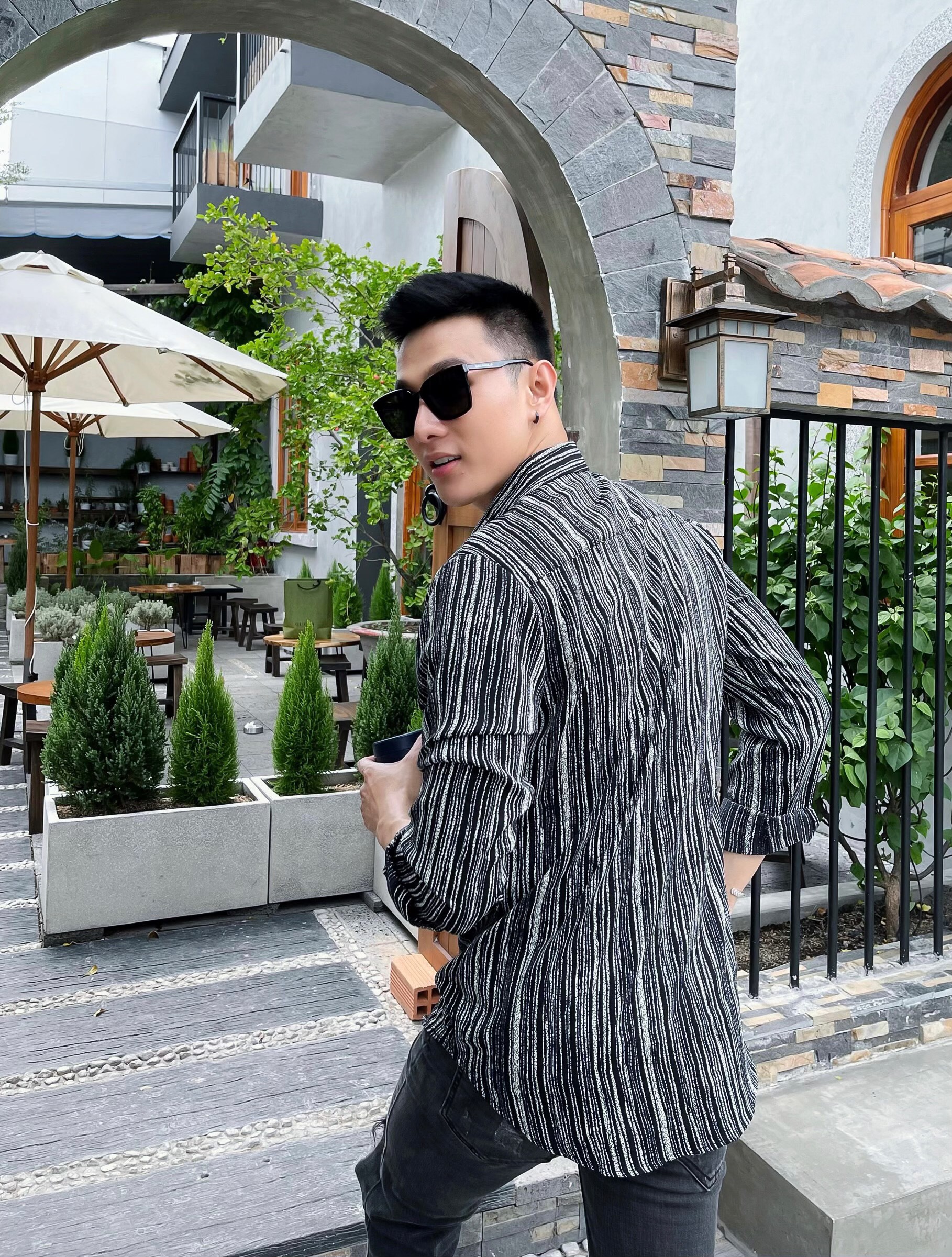 Áo sơ mi lụa form rộng họa tiết S1