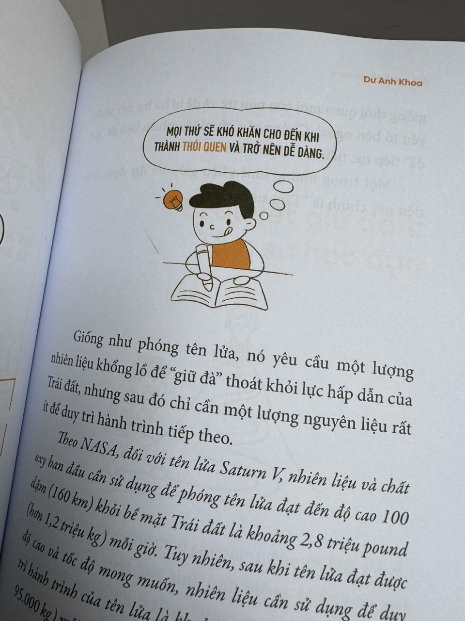 SỨC MẠNH MOMENTUM - Đánh bay trì hoãn, vươn tới ước mơ – Dư Anh Khoa – Nxb Thế Giới