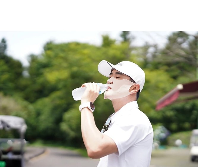 Mặt nạ golf nam Collagen chống nắng dưỡng da mặt khi lên sân hàng nhập khẩu Hàn Quốc