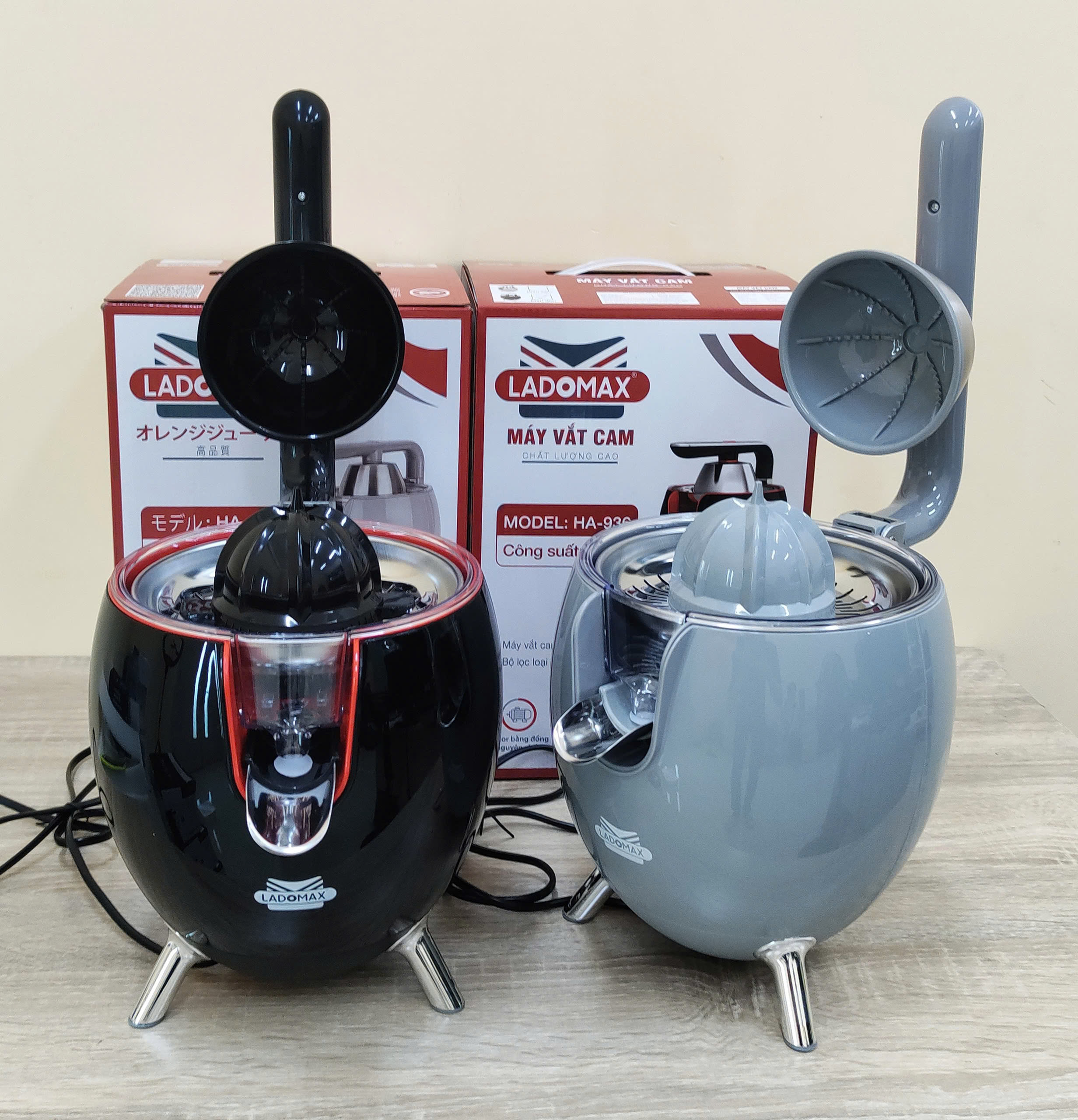 Máy vắt cam công suất lớn Ladomax - Công suất 860W - moto đồng - có linh kiện thay - Màu Xám - Hàng chính hãng