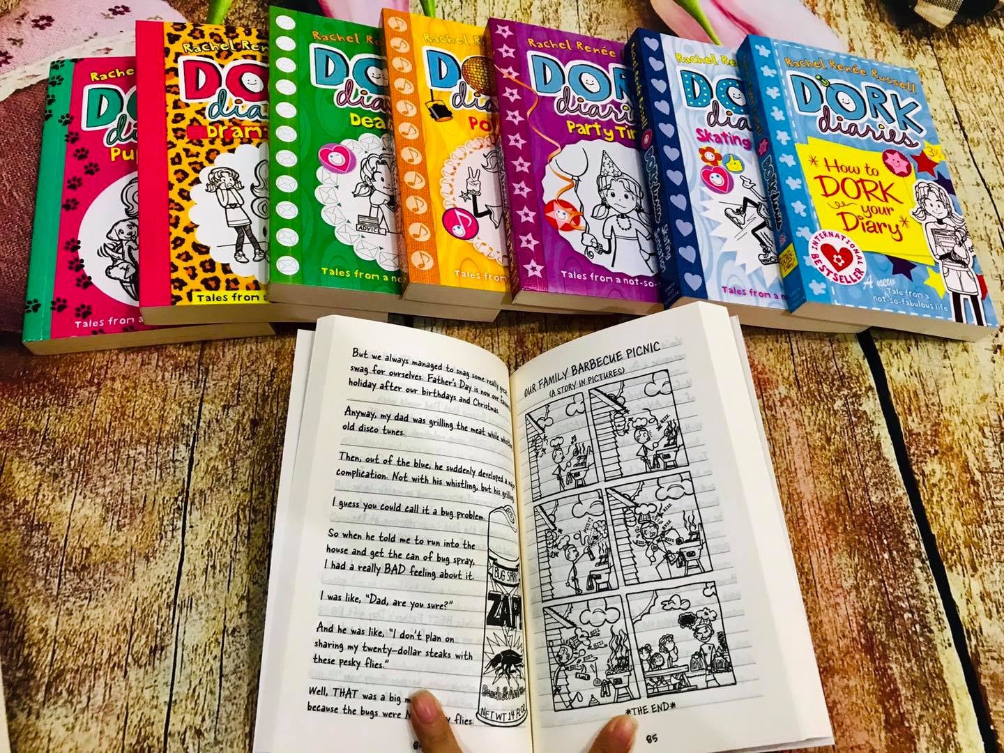 Tặng bộ dork diaries 12c giấy chống lóa