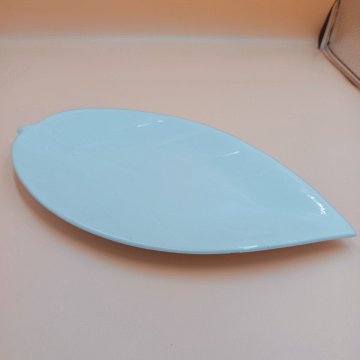 Dĩa Sứ Trang Trí Hình Lá Màu Trắng đường kính 30cm sứ long phương cao cấp