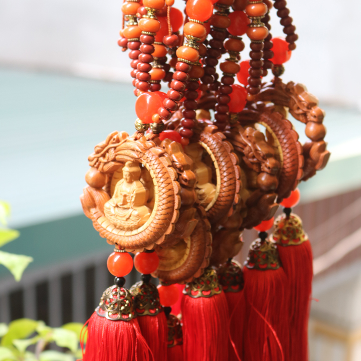 Khánh treo xe ô tô Phật Quan Thế Âm - Phật Di Lặc - Dây treo xe ô tô gỗ hoàng dương cao cấp