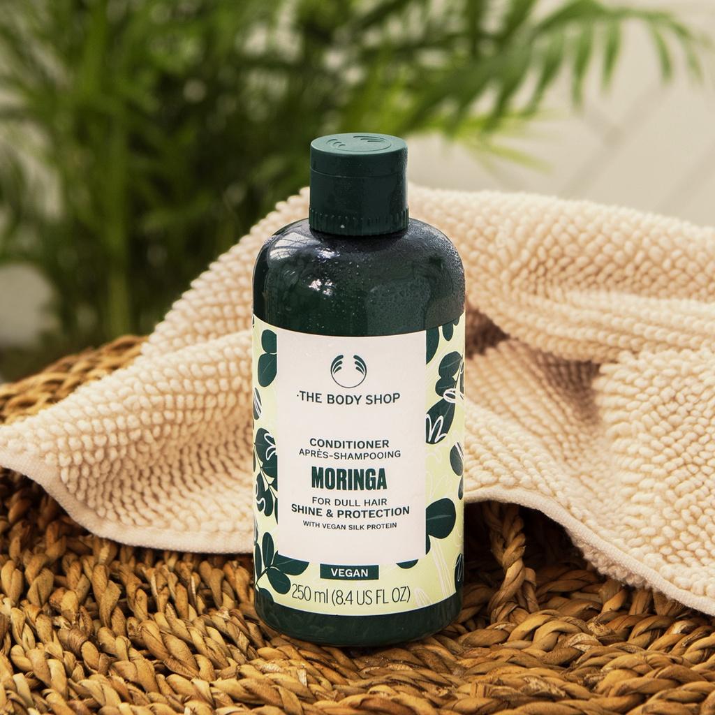 Dầu Xả Hoa Chùm Ngây The Body Shop Moringa Shine and Protection 250ml