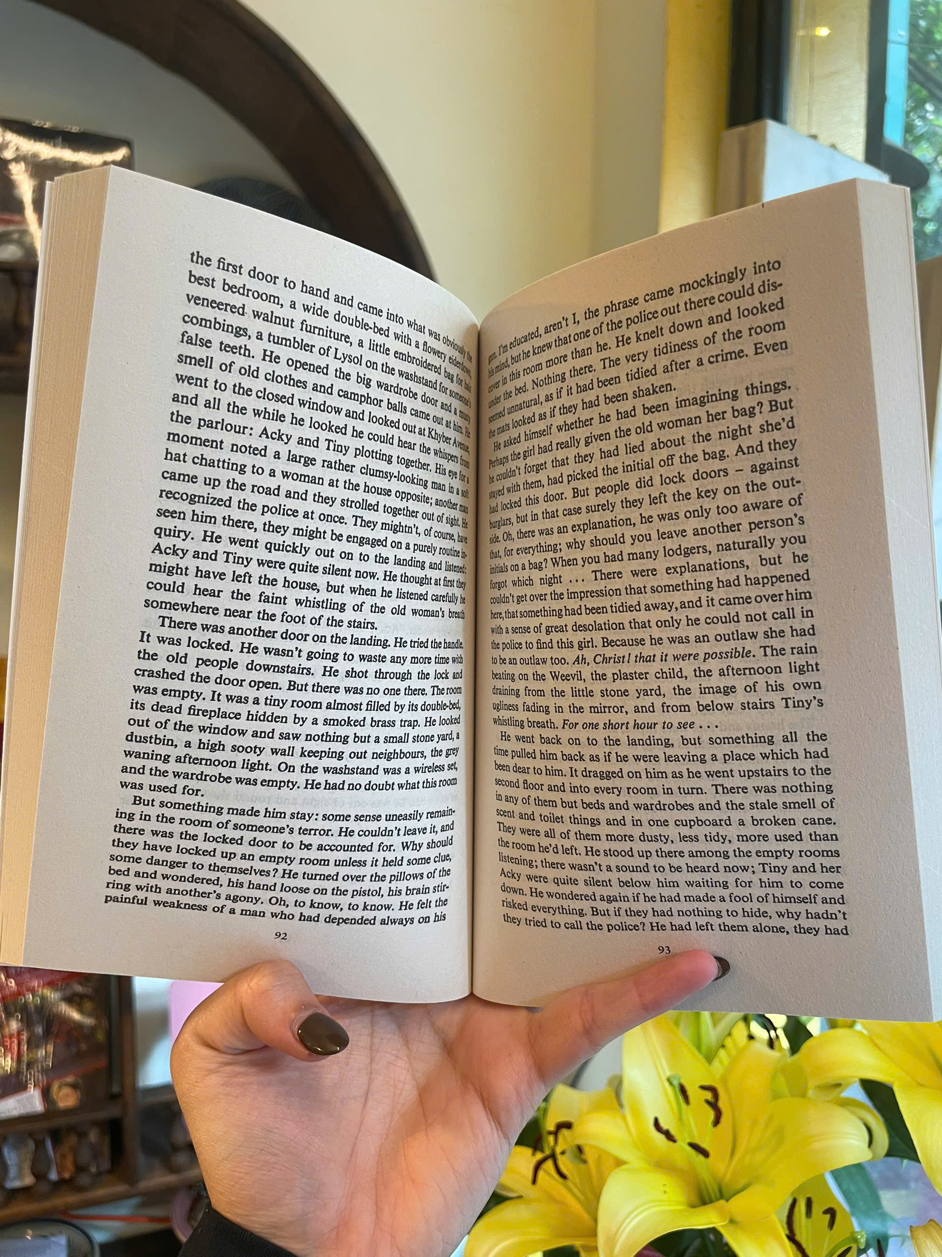 Sách - A Gun for Sale by Graham Greene | Thriller / Crime Fiction / Ngoại văn Giật gân / Tội phạm