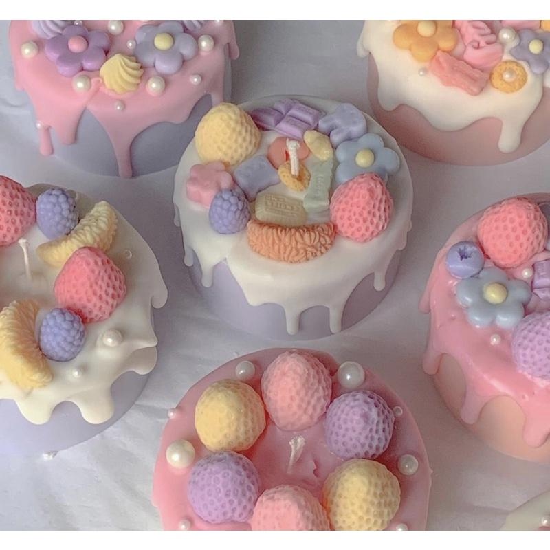 Nến Thơm Handmade Bánh Kem Dâu Tây Ngũ Sắc Mix Topping, Quà Tặng Độc Đáo - Dory Lab