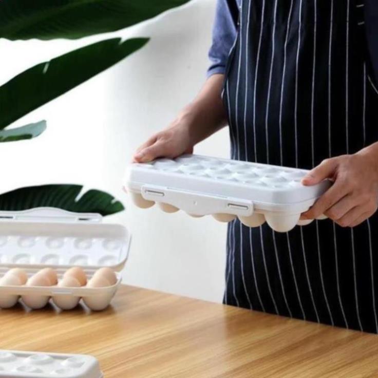 HỘP ĐỰNG TRỨNG 12 NGĂN NẮP KÍN TIỆN LỢI MỚI 2021