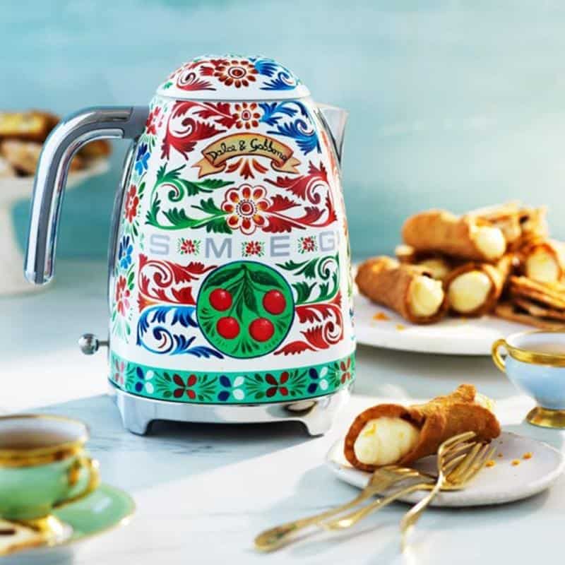 Ấm Siêu Tốc SMEG KLF03DGEU Dolce&amp;Gabbana Sicily Tình Yêu Của Tôi Hàng chính hãng