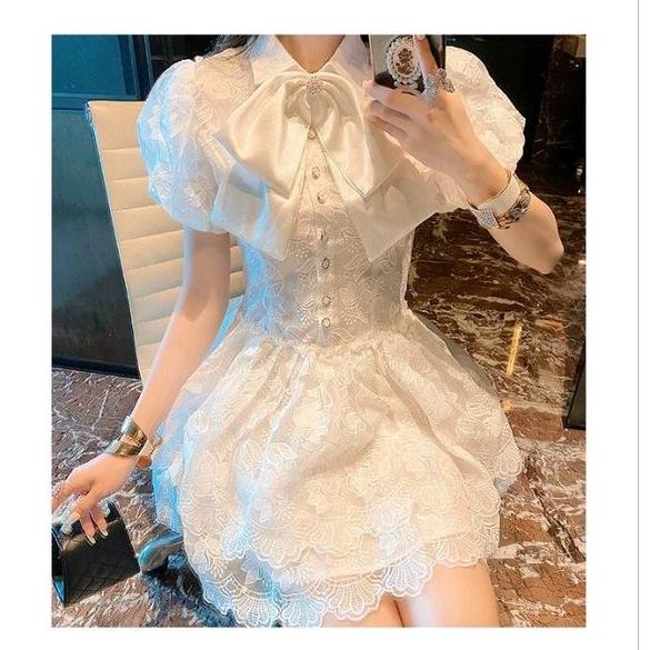 ĐẦM REN THÊU CỔ NƠ CAO CẤP