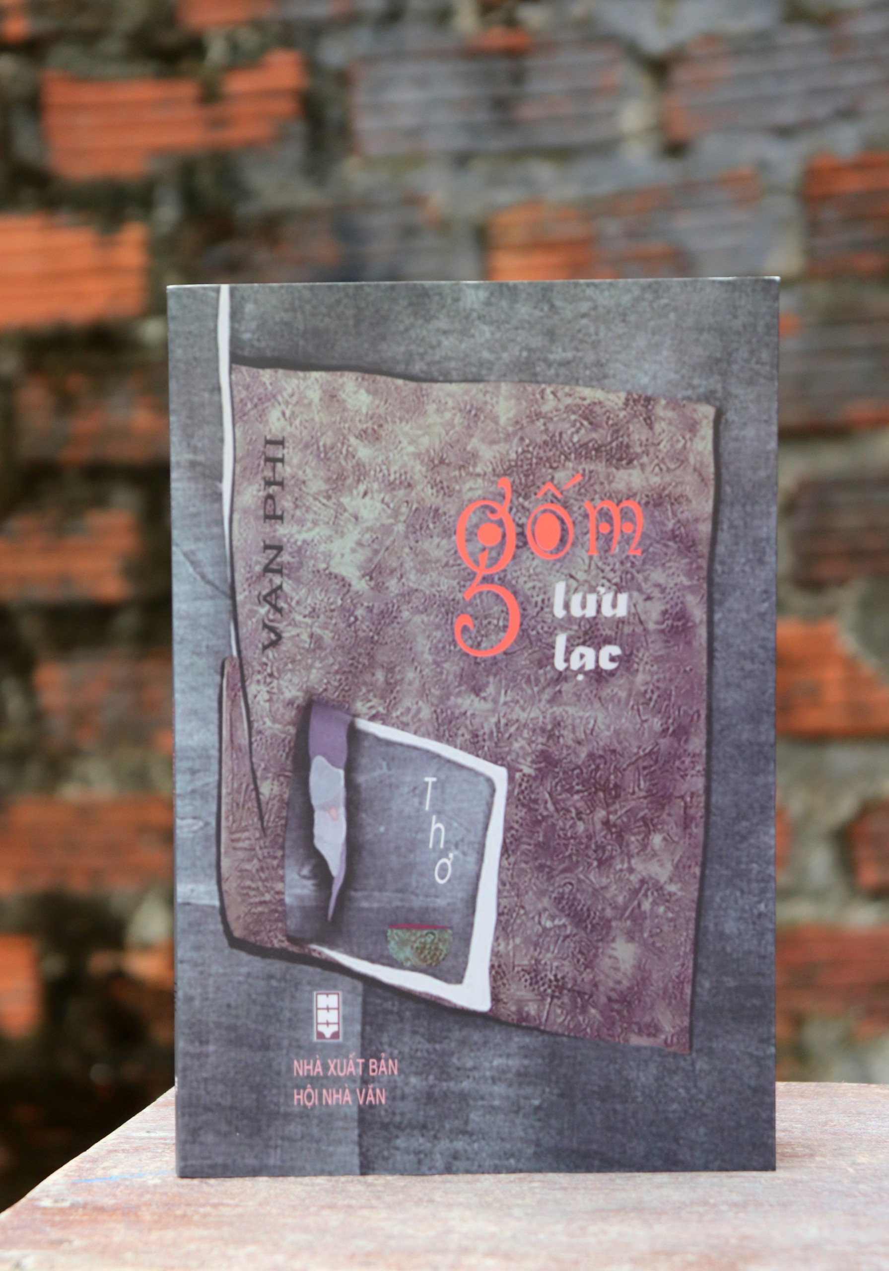 Gốm lưu lạc