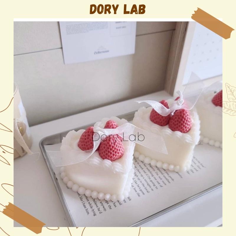 Nến Thơm Bánh Kem Trái Tim Mix Dâu Tây Sáp Đậu Nành - Dory Lab