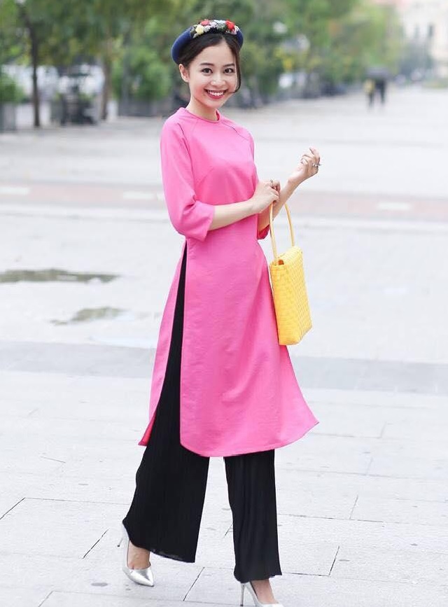 Áo dài cách tân nấm hoa set kèm quần lụa