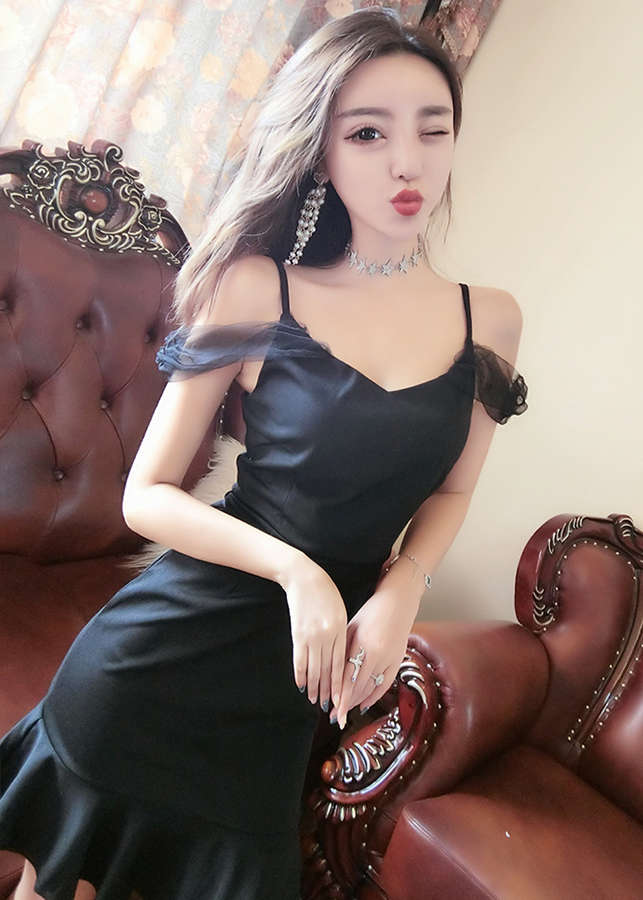 Váy Nữ Xòe 2 Dây Crop Ngực Chiết Eo Phối Ren 2 Vai Bánh Bèo Đáng Yêu Thiết Kế Trơn 2 Màu Đen Trắng Chất Vải Cotton Dày Dặn
