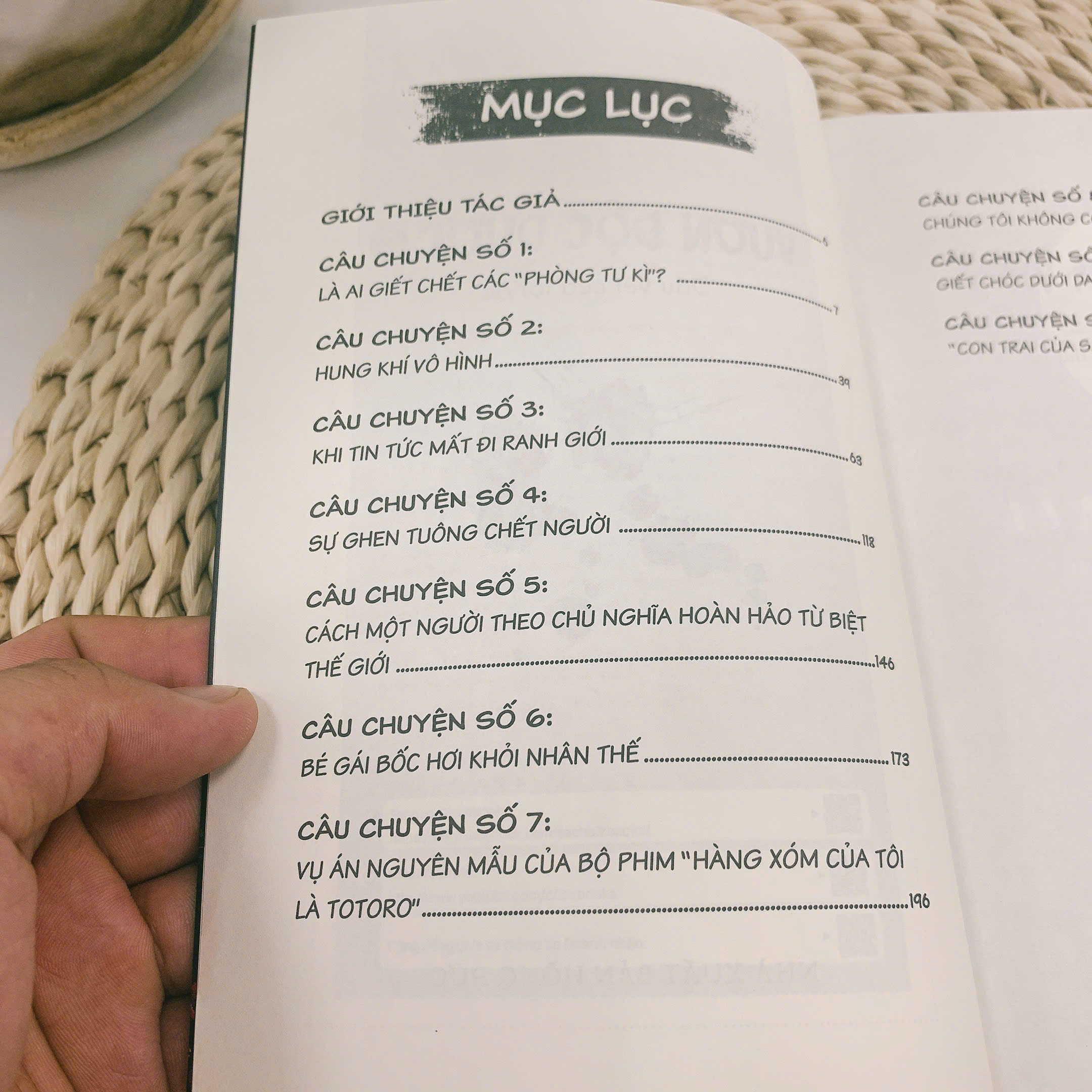Sách Vườn Độc Dược 9 Kỳ Án Chấn Động Thế Giới Và Dấu Vết Tội Ác 2 Cuốn