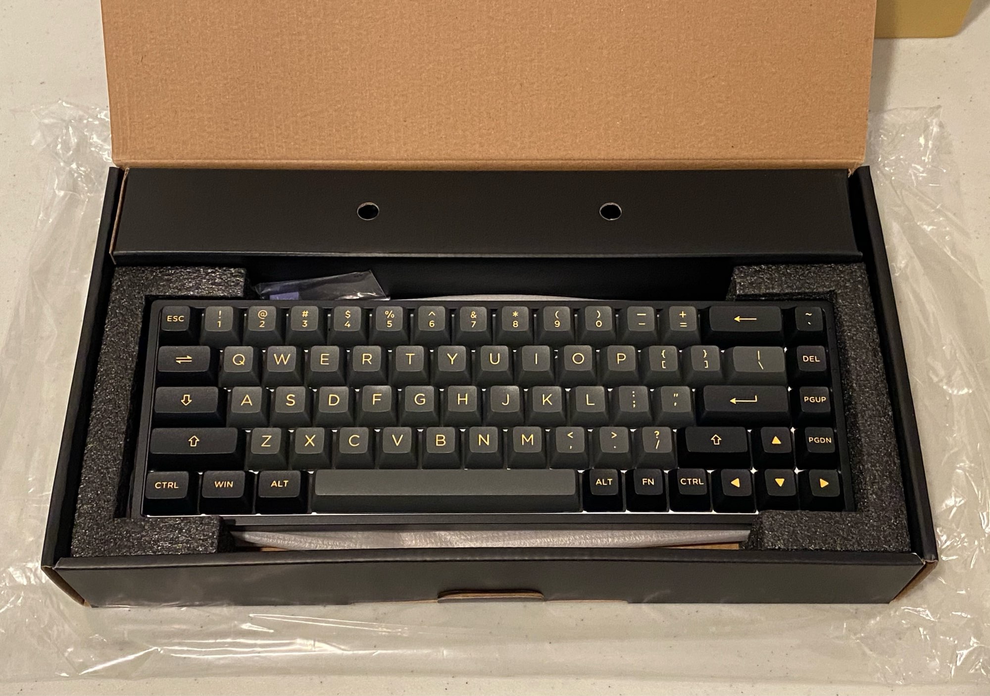 Bàn phím cơ AKKO 3068B Black &amp; Gold (Multi-modes/Hotswap/Foam tiêu âm/RGB/Akko CS Switch) - Hàng chính hãng